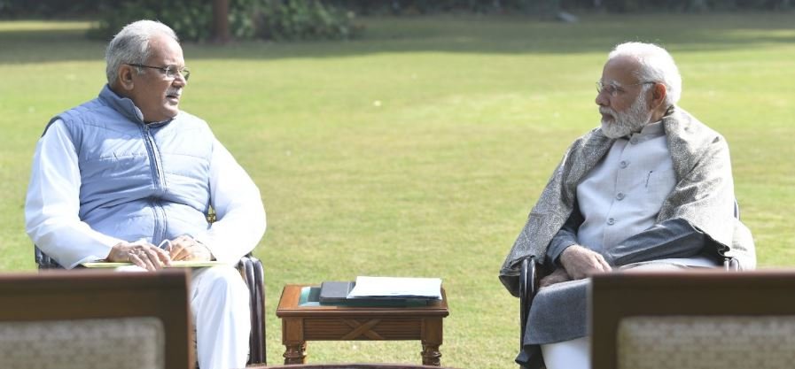 Chief Minister Mr. Baghel met Prime Minister Mr. Modi
