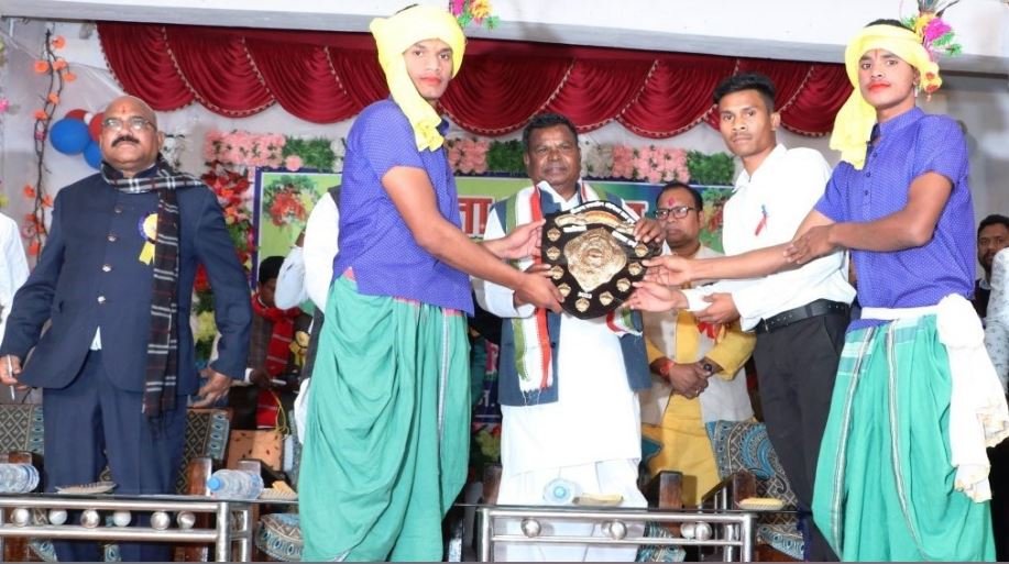 श्री कवासी लखमा