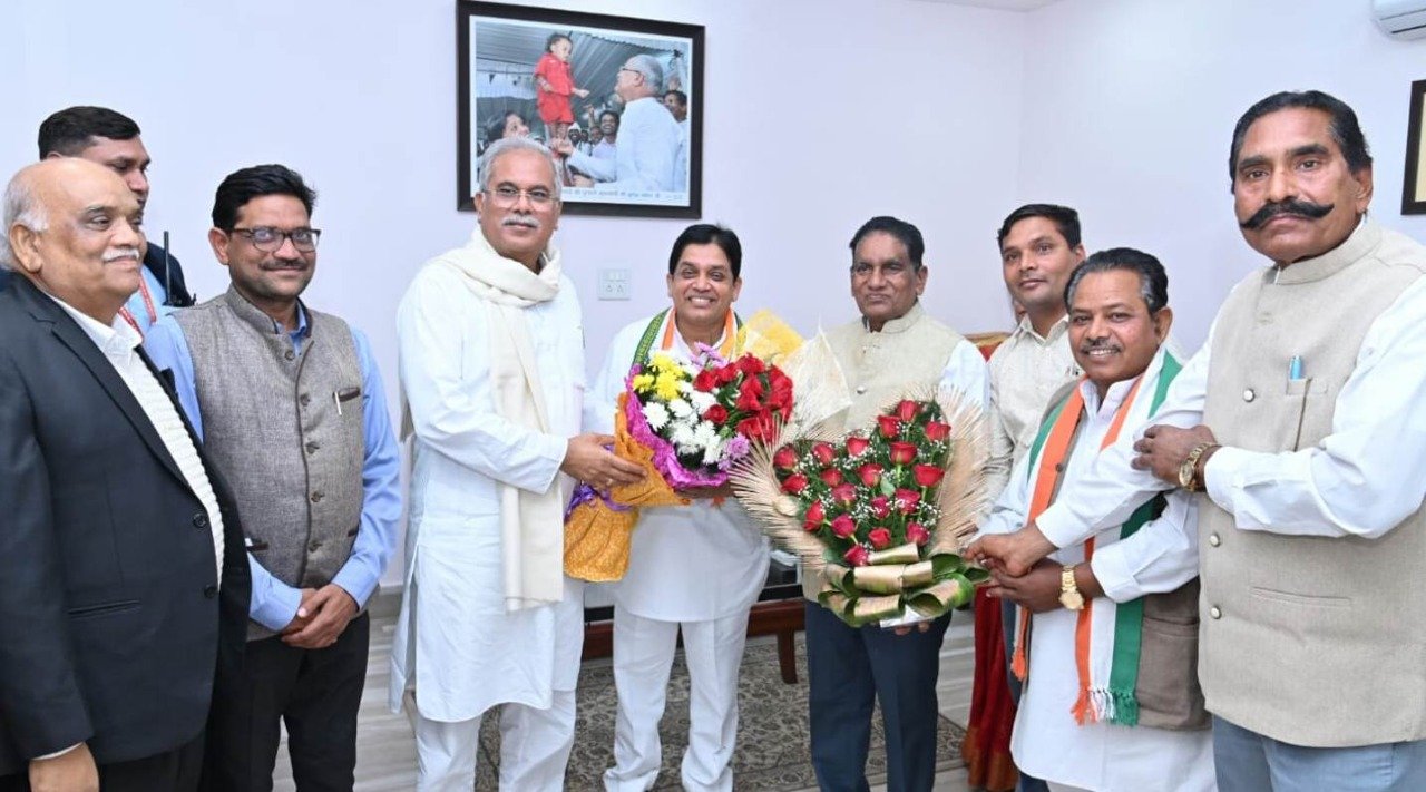 नगरीय प्रशासन मंत्री डॉ. शिव कुमार