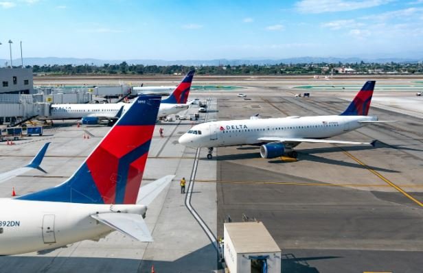 Federal Aviation Administration (FAA)