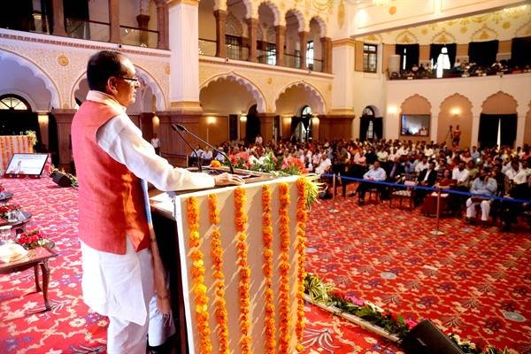 मुख्यमंत्री श्री चौहान