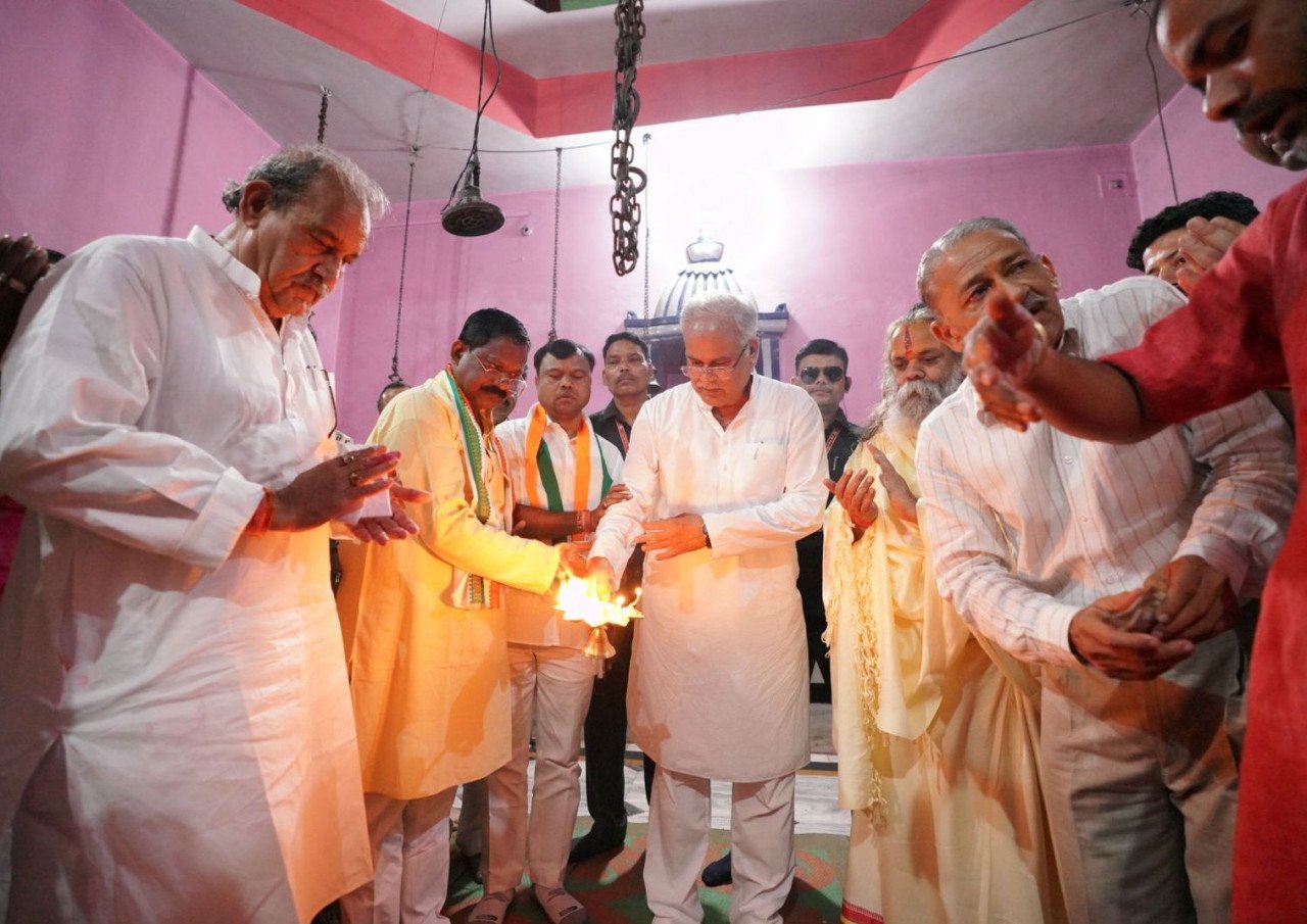 चम्पारण्य के श्री चम्पेश्वरनाथ महादेव मंदिर परिसर