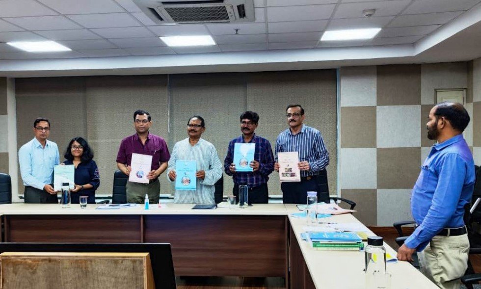 योजनाओं की इवैल्युवेशन रिपोर्ट का विमोचन