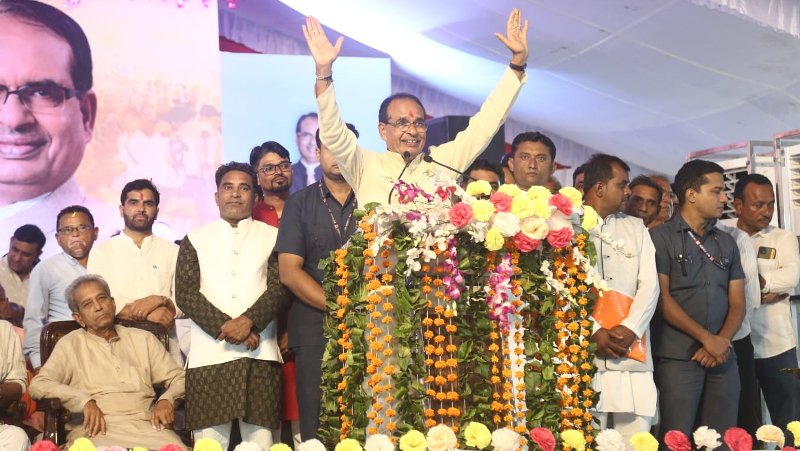 सोयाबीन की फसल में नुकसान का होगा सर्वे