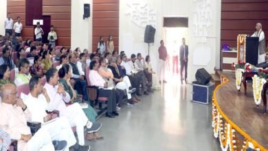 जनजातियों के मातृभूमि प्रेम और बलिदान की भावना से युवा प्रेरणा ले