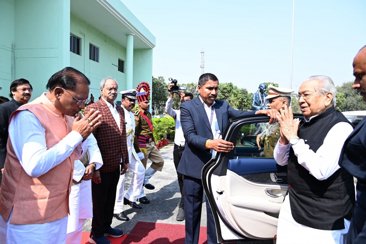 राज्यपाल श्री विश्वभूषण हरिचंदन