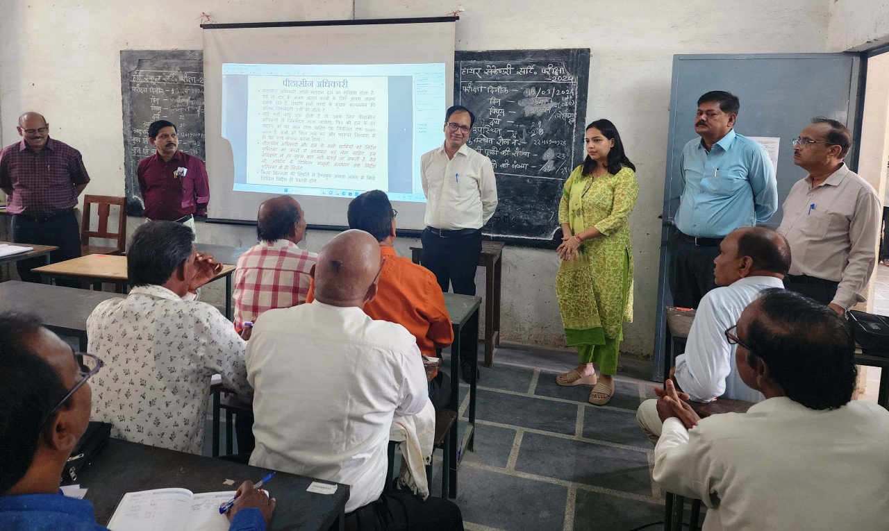 कलेक्टर ने किया प्रशिक्षण कार्यक्रम का अवलोकन