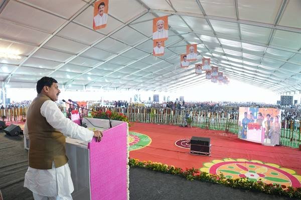 मुख्यमंत्री ने भिण्ड में किसान एवं सहकारिता सम्मेलन को किया संबोधित