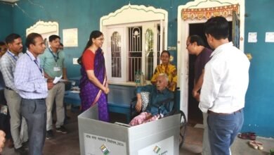 मुख्य निर्वाचन पदाधिकारी ने दंतेवाड़ा में होम वोटिंग