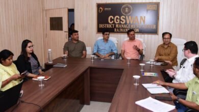 संभागायुक्त एवं पुलिस महानिरीक्षक ने निर्वाचन की तैयारियों के संबंध में ली बैठक