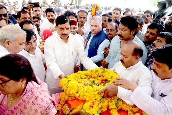 कर्नाटक राज्यपाल श्री गहलोत और मुख्यमंत्री डॉ. यादव