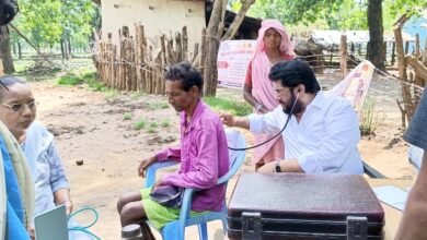 दूरस्थ वनांचल बैगा गांव में लगा स्वास्थ्य शिविर