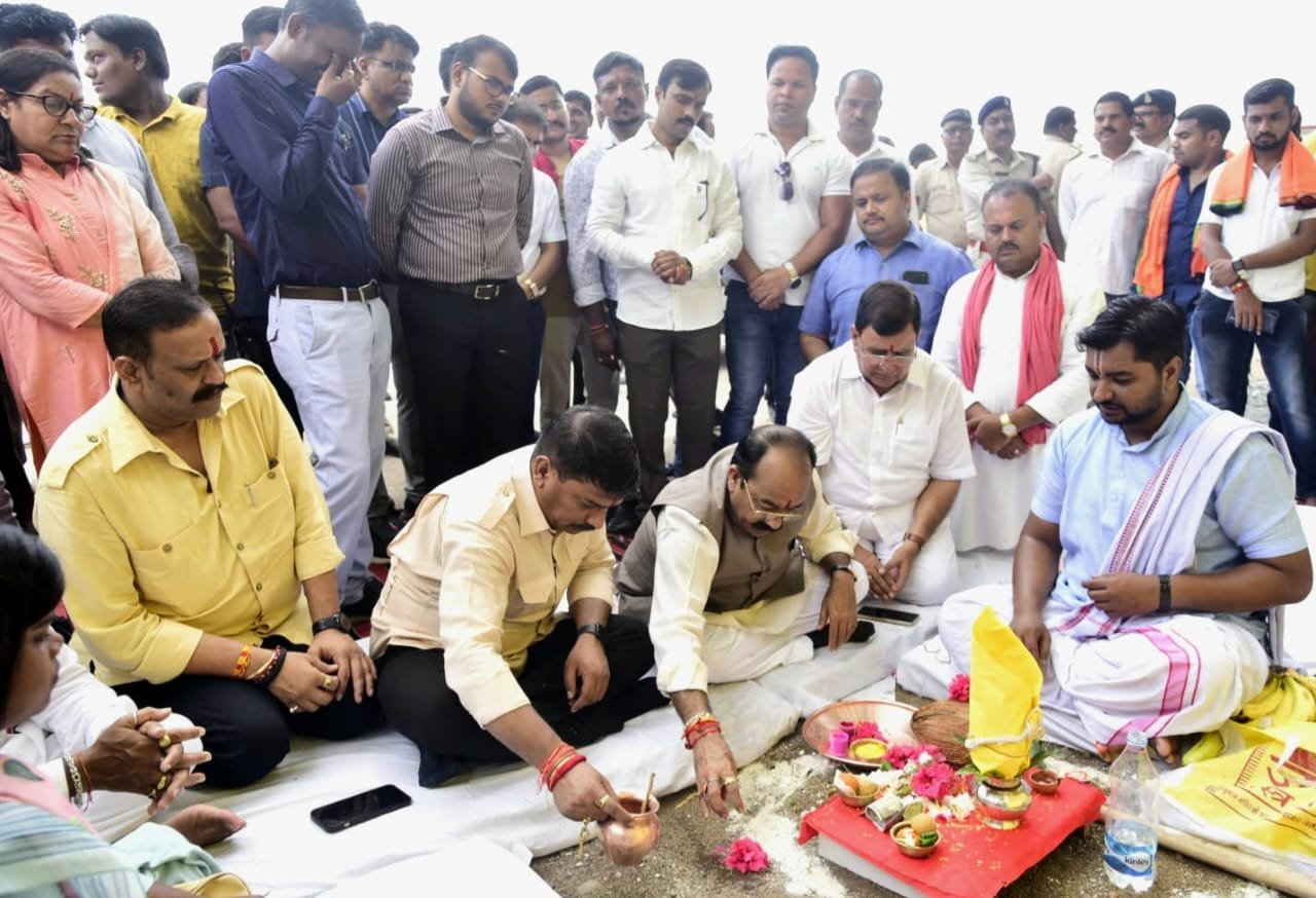 उप मुख्यमंत्री ने 15 करोड़ रुपए लागत के 94 विकास