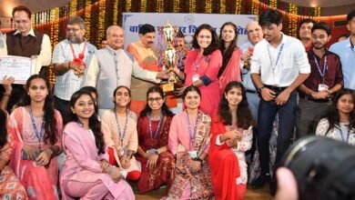 भारतीय लोकतंत्र विश्व के लिए उदाहरण