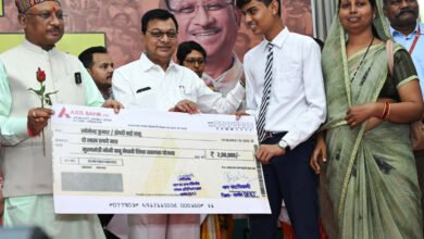 मेधावी बच्चों को प्रोत्साहन राशि