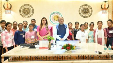 विधानसभा परिसर में की मुख्यमंत्री श्री विष्णु देव साय से मुलाकात