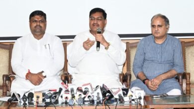 खाद्य मंत्री श्री दयालदास बघेल ने वलौदाबाजार घटना के संबंध में ली प्रेसवार्ता