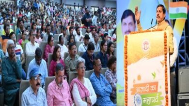 आजादी का पर्व अमर शहीदों के बलिदान, साहस और शौर्य के पुनर्स्मरण का दिन है