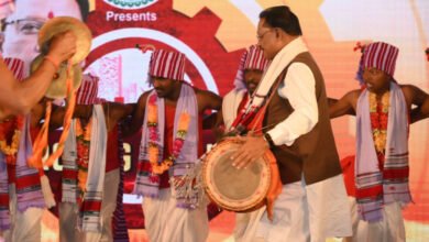 आदिवासी अंचलों में पहुंच रही हैं तेजी से विकास योजनाएं