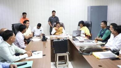 उप मुख्यमंत्री श्री शुक्ल ने बेला-सिलपरा मार्ग के निर्माण कार्य मे गति लाने के दिए निर्देश