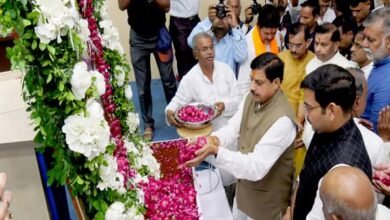 ग्वालियर में स्व. झा की श्रद्धांजलि सभा में मुख्यमंत्री ने अर्पित किए श्रद्धा-सुमन
