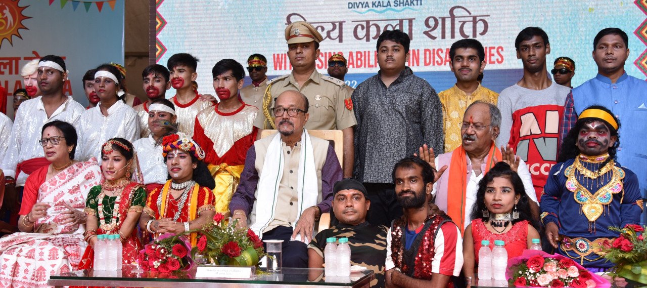 दिव्यांगजन समाज पर बोझ नहीं हैं