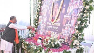 मुख्यमंत्री श्री साय बेमेतरा में श्री तुषार साहू के श्रद्धांजलि कार्यक्रम में शामिल हुए