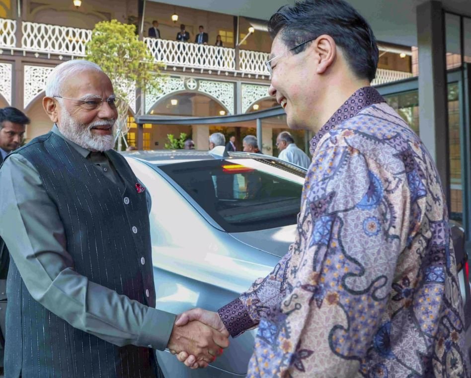 PM Modi arrives in Singapore for two-day visit