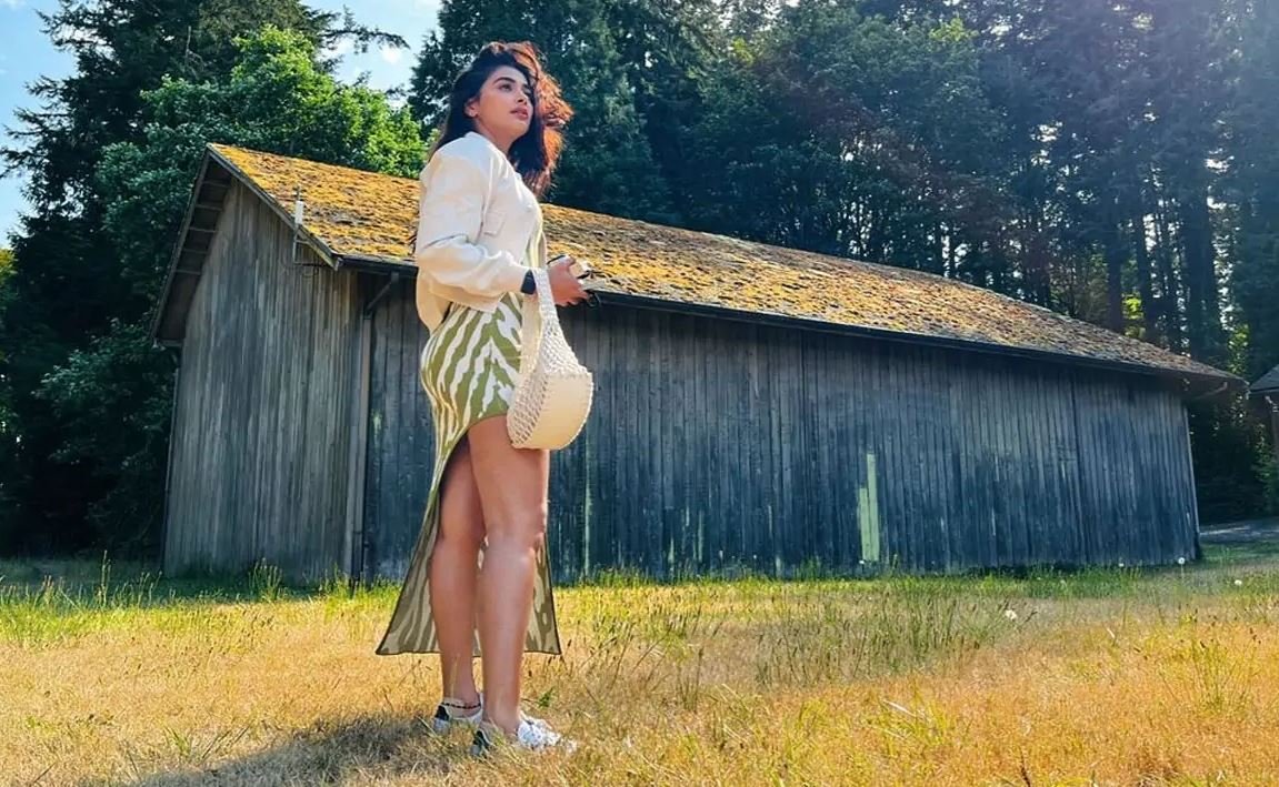 Pooja Hegde wraps shoot