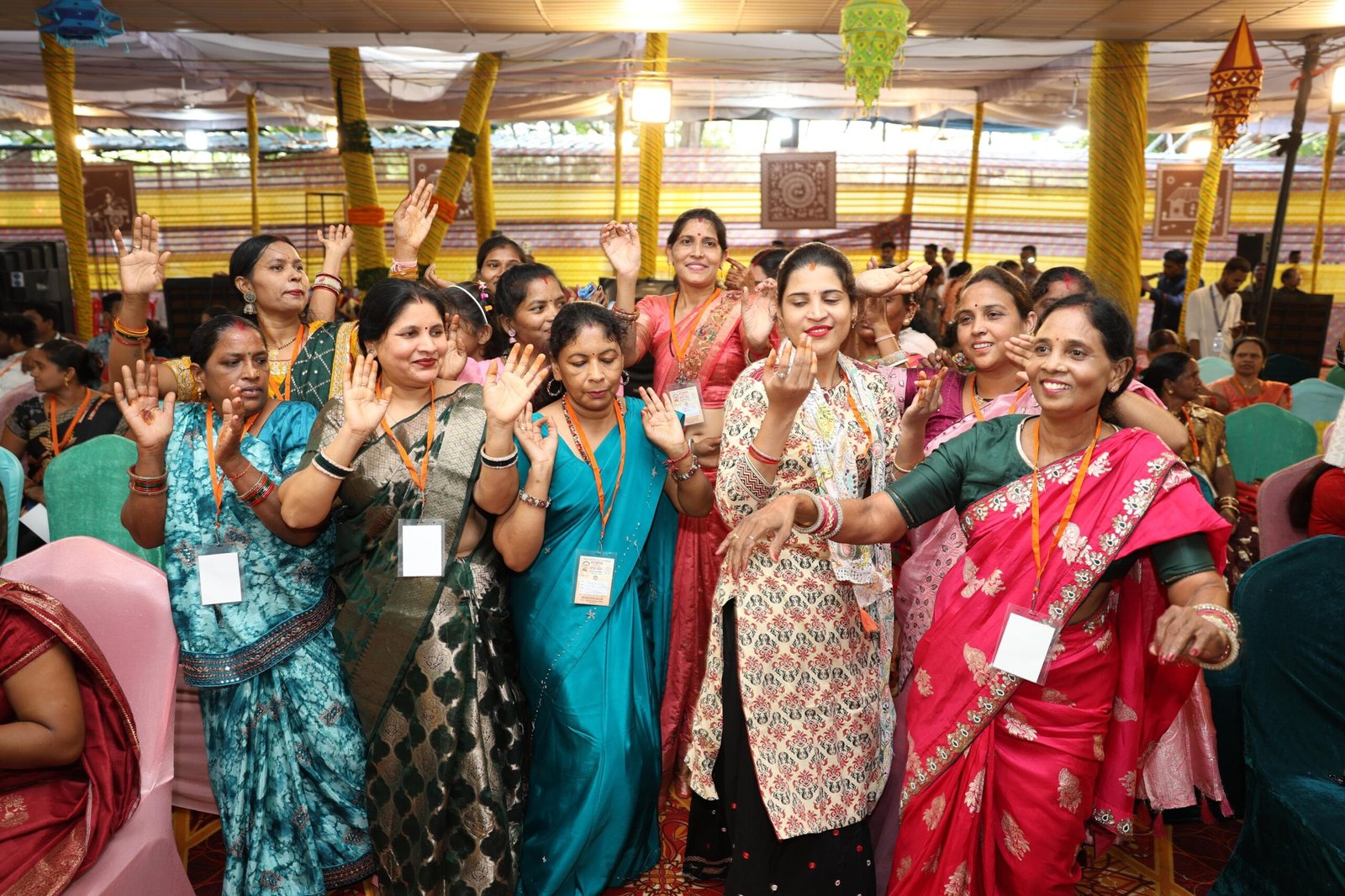 विष्णु भैया के साथ तीजा- पोला मनाने पंहुच रही हैं बहनें