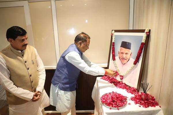 छत्तीसगढ़ के मुख्यमंत्री श्री विष्णुदेव साय उज्जैन पहुंचे