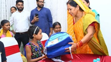 मुख्यमंत्री के दौरे पर होने के कारण श्रीमती कौशल्या देवी साय ने की मेजबानी