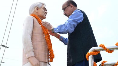 राज्यपाल श्री रमेन डेका