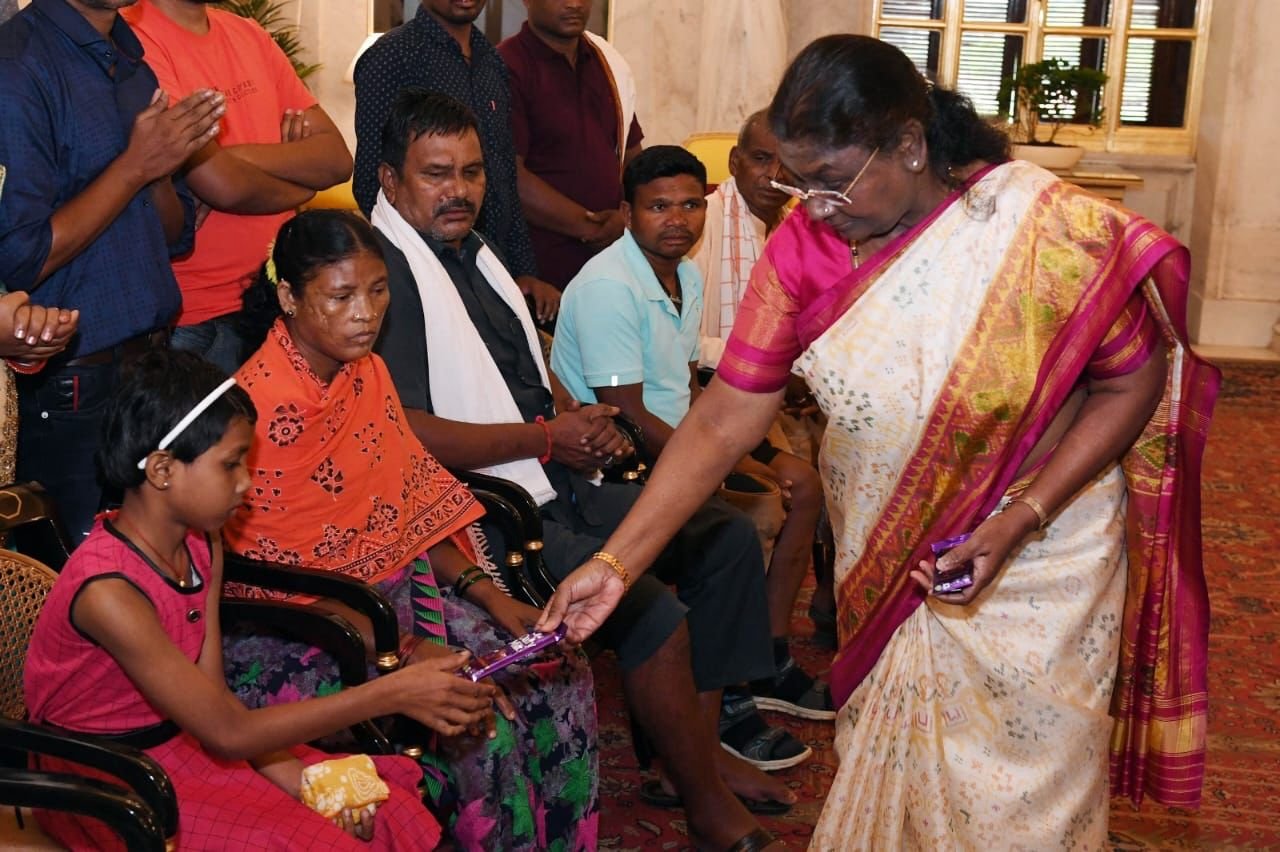 शांति और पुनर्निर्माण की अपील