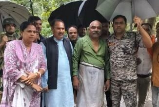 सकुशल बचने पर जताया मुख्यमंत्री और रेस्क्यू टीम का आभार