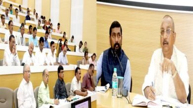 छात्रावासों का नियमित निरीक्षण करें