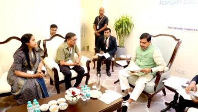 मुख्यमंत्री डॉ. यादव ने उद्योगपतियों से की रीवा आरआईसी में वन-टू-वन चर्चा