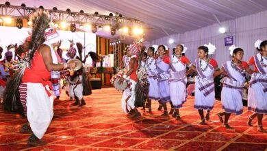 राष्ट्रपति श्रीमती द्रौपदी मुर्मु के समक्ष आदिवासियों