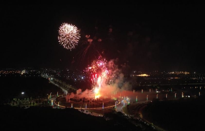 छत्तीसगढ़ राज्य स्थापना दिवस पर 11 हजार दीपों से रौशन हुआ एकात्म पथ