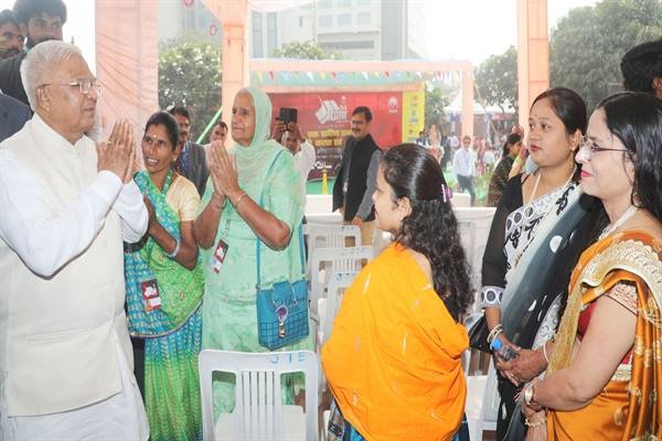 ग्रामीण विकास उत्सव, उत्पादों और कारीगरों के प्रोत्साहन का प्रभावी मंच