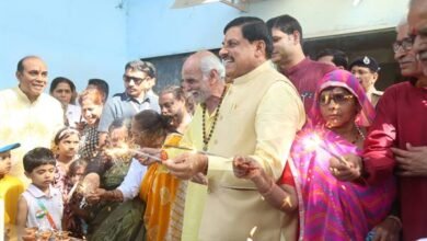 प्रमुख धार्मिक स्थलों में संचालित किए जाएंगे वृद्धाश्रम