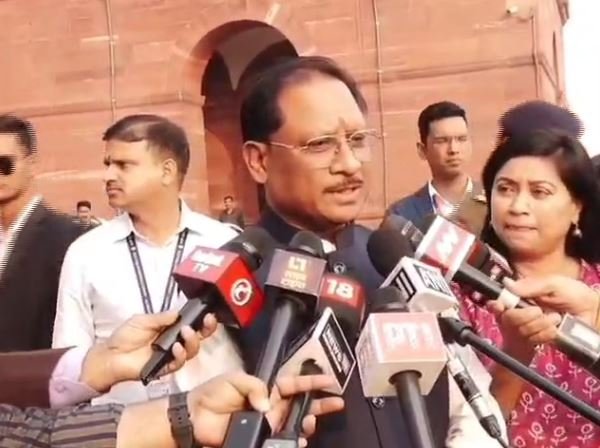 मुख्यमंत्री विष्णुदेव साय ने केंद्रीय गृहमंत्री श्री अमित शाह से की मुलाकात