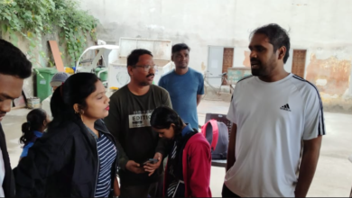 Commissioner Shri Abinash Mishra directly inspected the arrangements of the Ayushman Card campaign camp